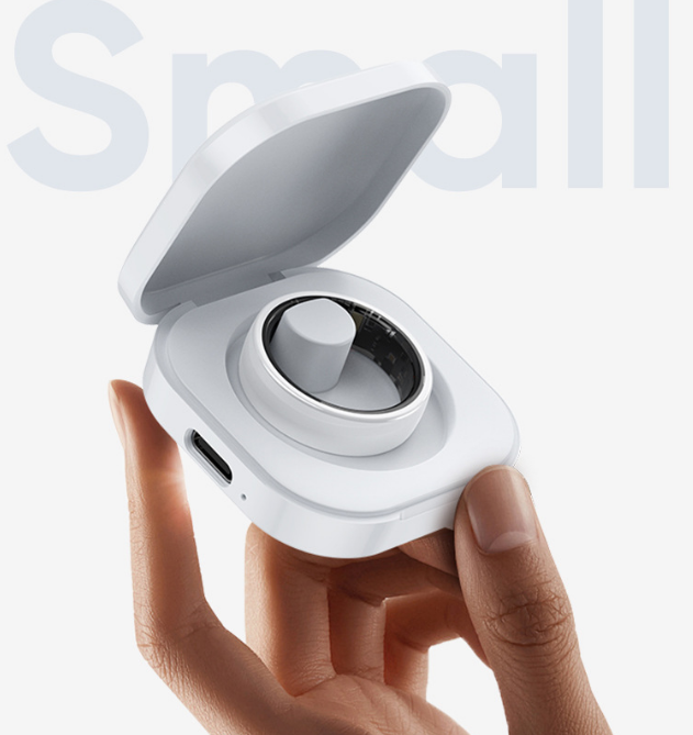 Qring Motion Detection All-Weather Health Management Remote Photo Taking Powerful Battery Life Smart Bluetooth